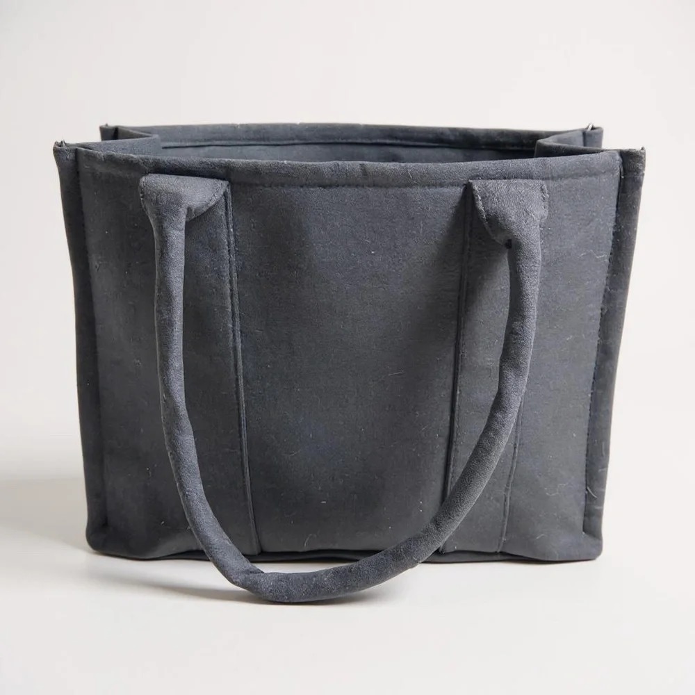 "THE TOTEBAG" Black Canvas Tote – Chic, Spacious & Brand New! 🖤 - Picture 9 of 12